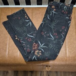 Bandolino Floral Straight Leg Jeans - Black Distressed